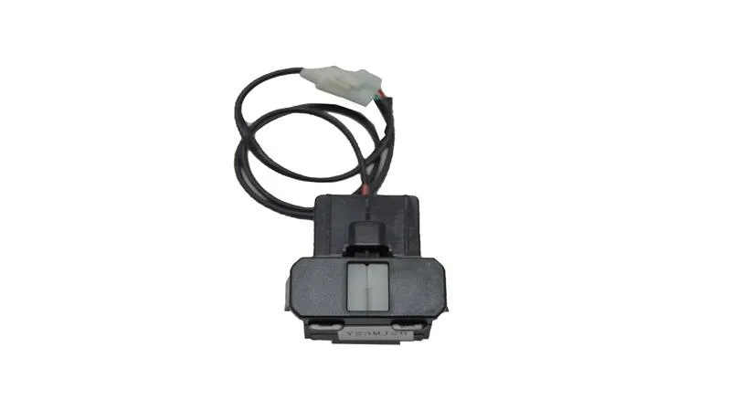 DEPO KAPAĞI ÜST PLASTİK KİLİDİ (RZ250-S)