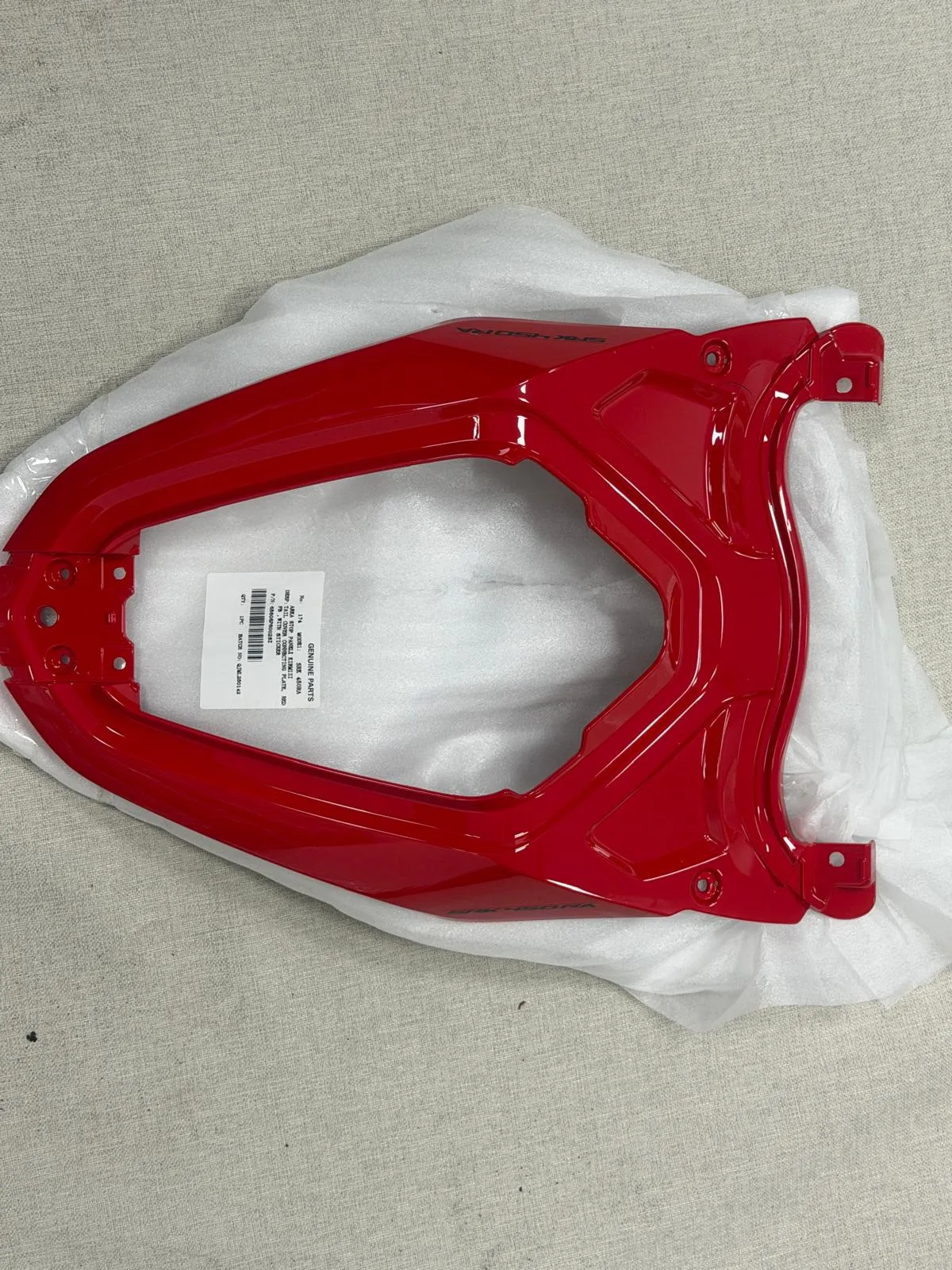 ARKA YAN PANEL BİRLEŞTİRİCİ KIRMIZI (SRK450-RA)