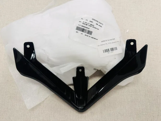 ÖN FAR ALT PLASTİĞİ (SRK450-RA)