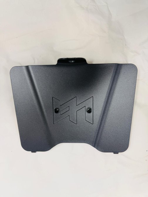 ÖN BASAMAK PLASTİĞİ KAPAĞI SİYAH (NEON125)